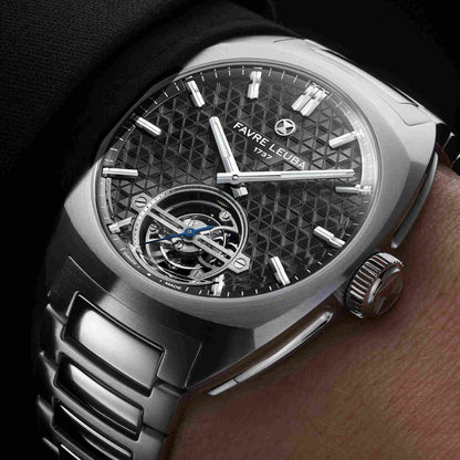 チーフ・トゥールビヨン